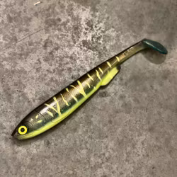 Gigashad UVC Pike 27cm