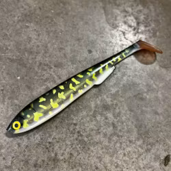 Gigashad Kiwi Pike 27cm