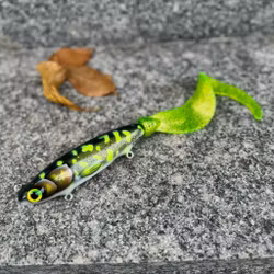 Gigatail JR Hot Kiwi Pike 31cm (sink)