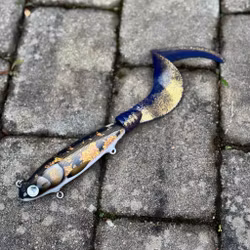 Gigatail JR UV Walleye 31cm (sink)