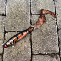 Gigatail JR Red Motoroil Tiger 31cm