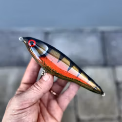 Gigajerk Slim Red Motoroil Tiger  15cm