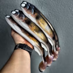 GigaFuseShad UV Walleye 33cm