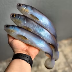 GigaFuseShad Wakasagi Uv 33cm