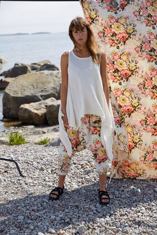 Ewa i Walla blommig byxa beige botten 11270