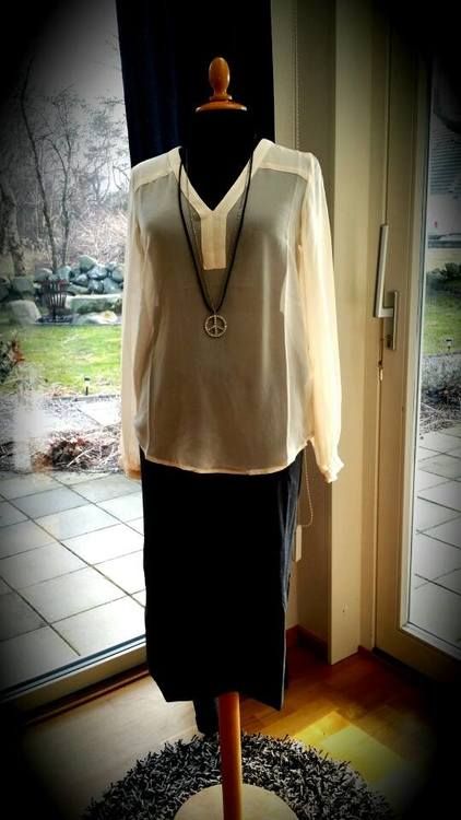 Kaffe Tamara Chiffongblus i beige eller brun