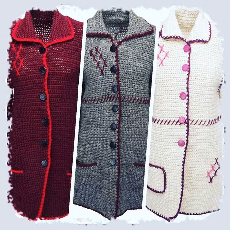 Handvirkad unik ullkofta/cardigan
