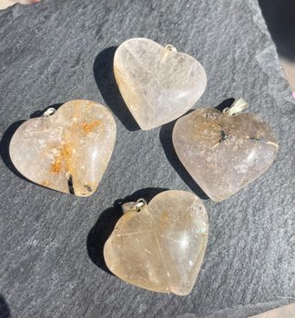 Rutilkvarts hjärthänge