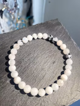 RegnbågsMånsten armband 4mm