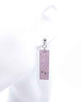 Örhängen, granitimitation, terrazzo, lila