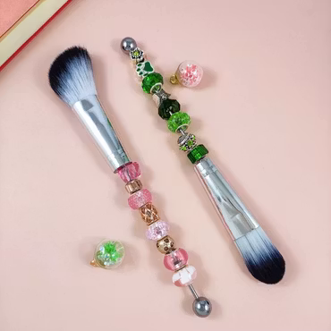 Contourborste, pärlbara sminkborste (16.7cm)