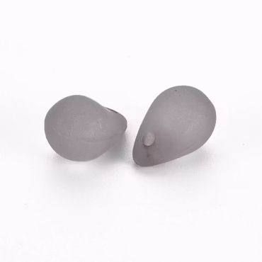 Frostade grå, droppformade berlocker, akryl, 13mm (30st)