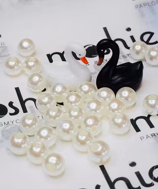 Cremefärgade Akrylpärlor i pärlimitation, 8mm (50st)