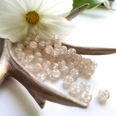 Dovt Krackelerade glaspärlor, Im so vete, 8mm (100st)