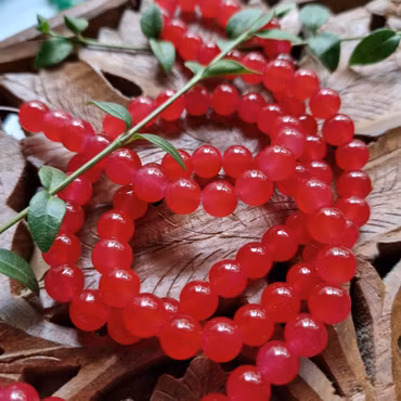 Sträng med jadeimitation, red, Glaspärlor, 8.5mm (100st)