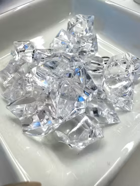 Dekorativ is av akryl, 20x25mm (50st)