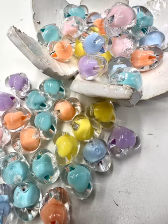 Hjärtan, bead in bead, pastell, 15mm (10st)