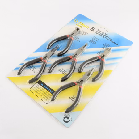 Set med fem tänger, allt du behöver till ditt smyckeskit