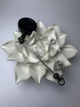 Pärla en Korthållare med utdragbar lina, svart