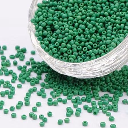 12/0, Seed beads av glas, ojämna gröna (50g)