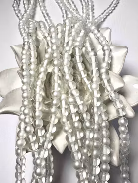 Sträng glaspärlor, night and day clear, winter, 6mm (145st)