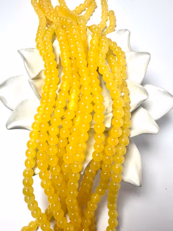 Sträng med glaspärlor, Jadeimitation, honey, 6,5mm (140st)