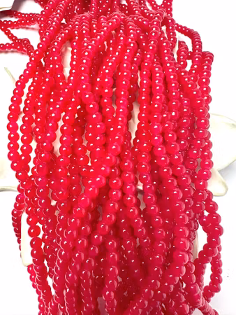 Sträng med glaspärlor, Jadeimitation, röd, 4mm (200st)