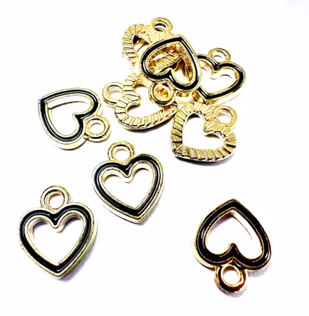 Emaljerade berlocker, svarta hjärtan, ljusguld, 10mm (10st)