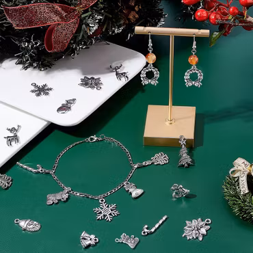 Berlocker av blandmetall, tema jul, antik silver (10st)