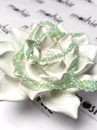 Sträng slipade glasrondeller, jadeimitation, pastellgrön, 4mm (ca 110st)