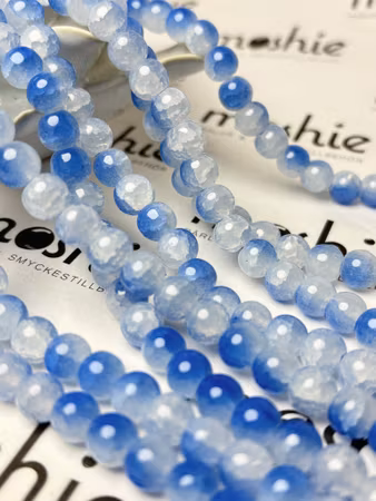 Sträng med dovt krackelerade jadeimitation av glas, cloudy sky, 8mm (104st)