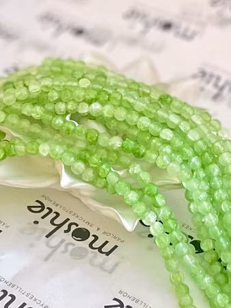 Sträng med glaspärlor, Earth green, 6mm (137st)