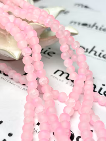 Sträng dovt krackelerade glaspärlor, frozen bubbelgum, 6mm (147st)