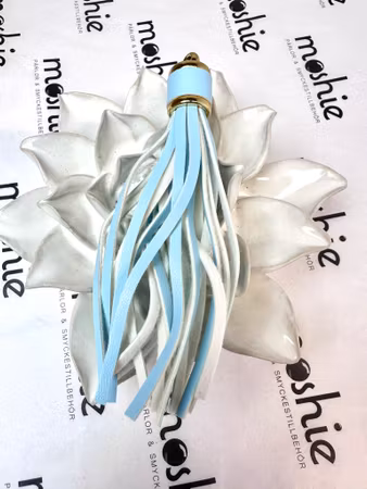 Tassel i konstläder, himmel, 11cm (1st)