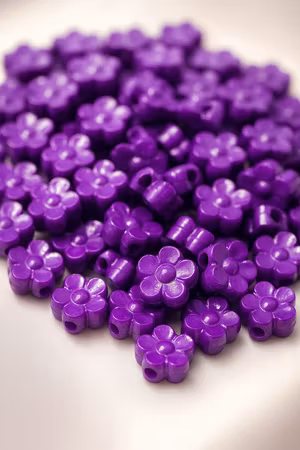 Lila blommor - pärlor av akryl - 8.5mm - 100st