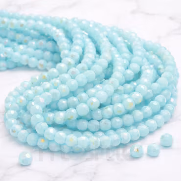 Facetterade runda glaspärlor ljust sky blue jadeimitation 4mm 90st