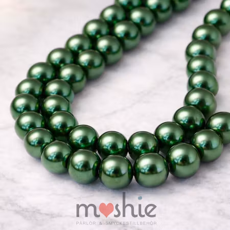 Sträng mörk oliv pärlemor glaspärlor 8-9mm 100st