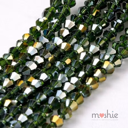 Biconeslipade glaspärlor dark green 4mm elektroplätering 85st