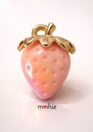 Berlock jordgubbe av akryl rosa 32x23mm