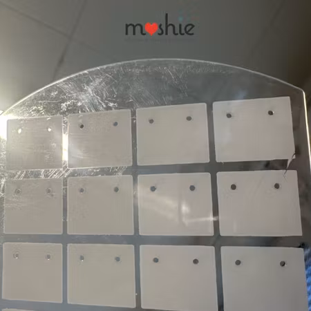 Display för 72st örhängen i plast 19cm 2sortering repig