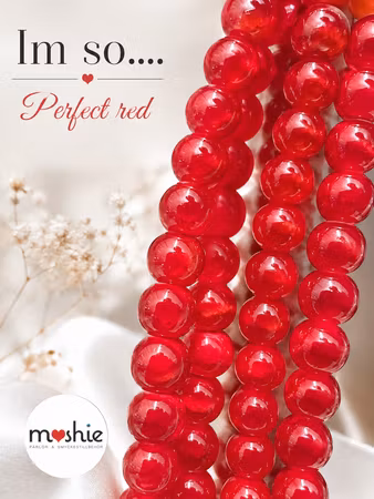 Glaspärlor 8mm runda på sträng Im so.. Perfect red 100st