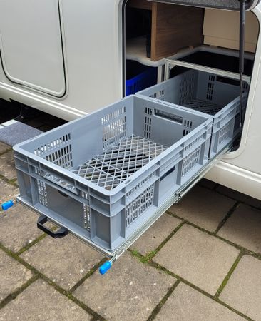 Hyllsystem utdragbart