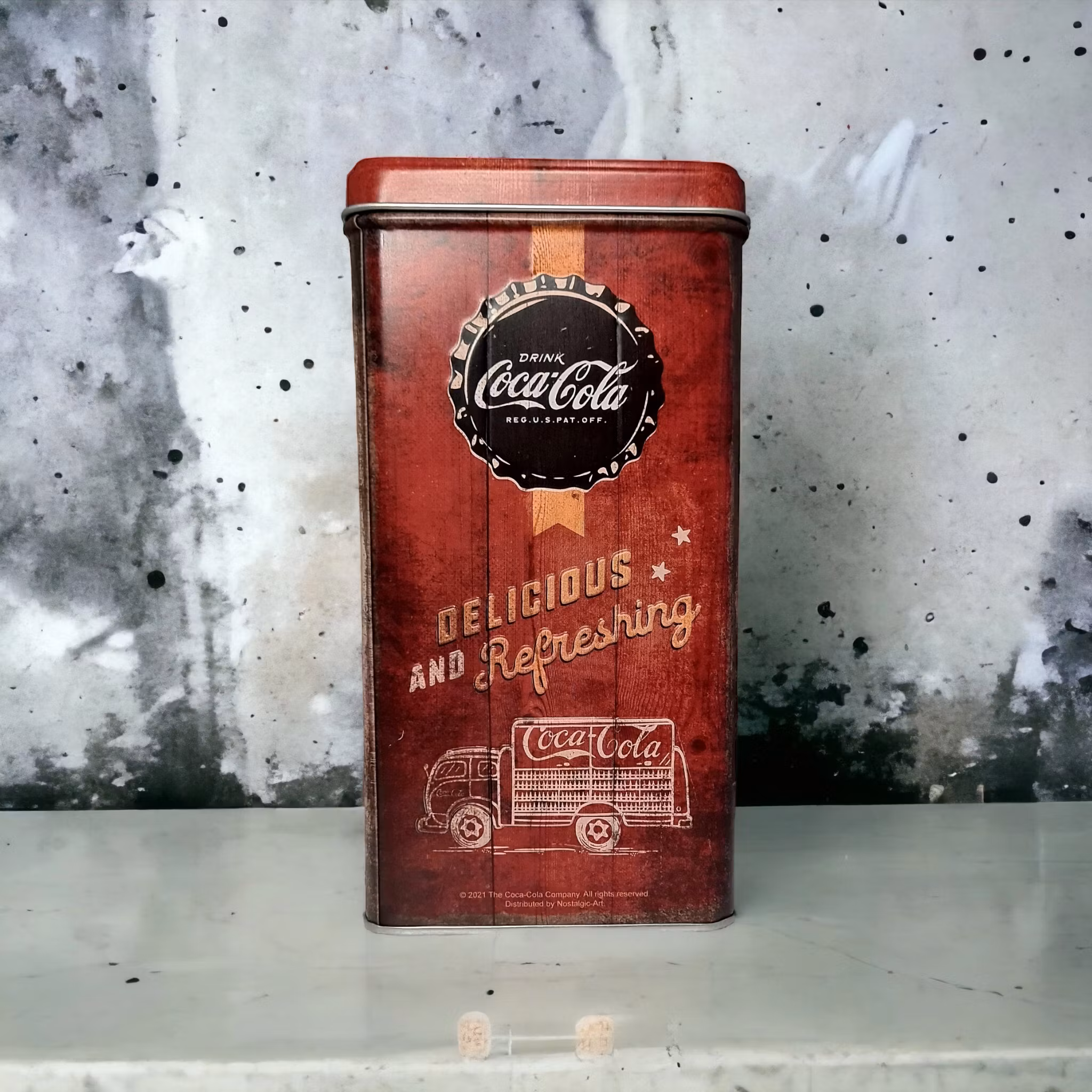 Plåtburk - Coca-Cola - 10 x 14 x 20 CM - www.bellebi.se