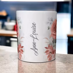 Personlig mugg med rosor och valfritt namn