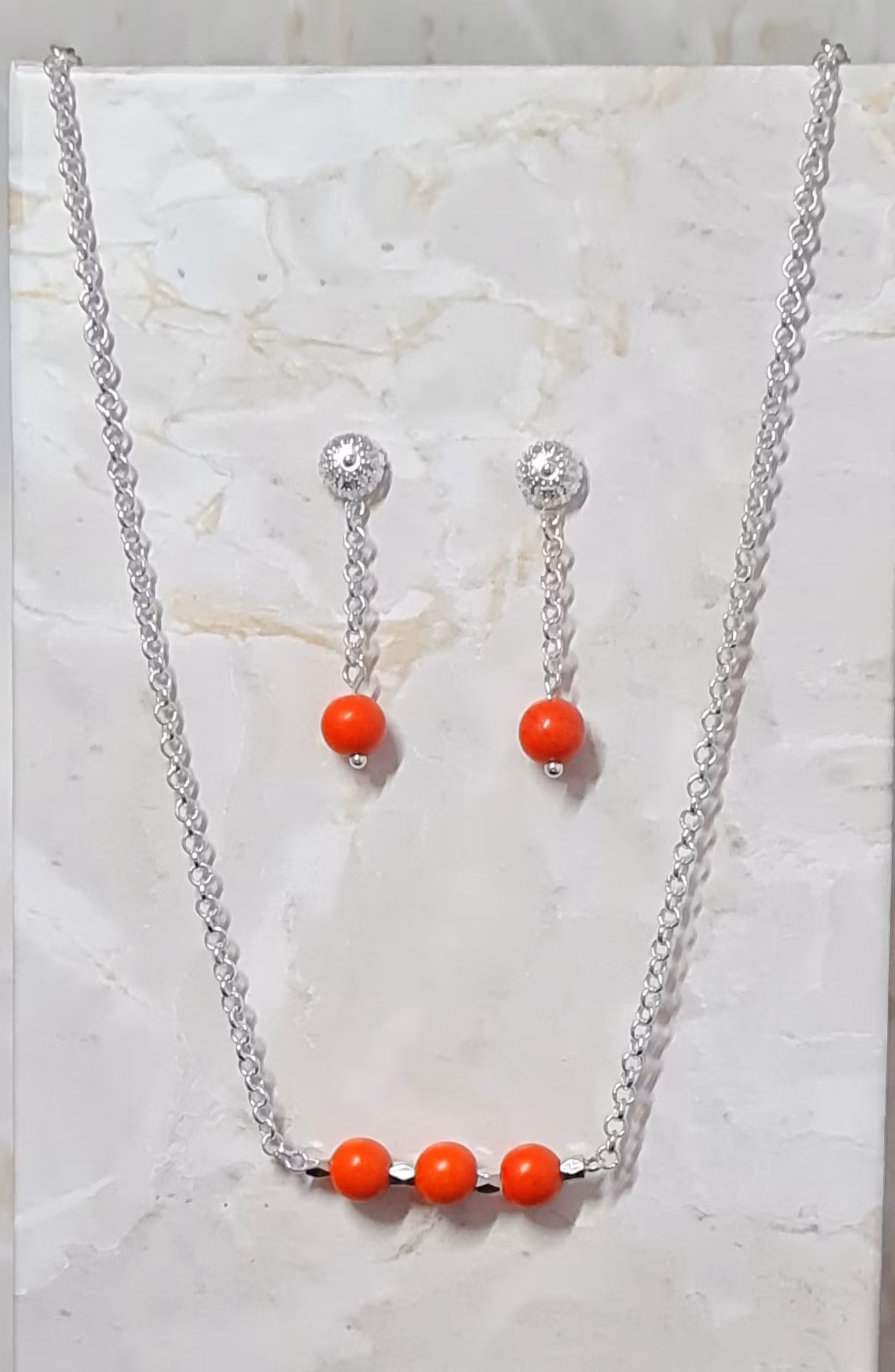 Halsband örhängen set med pärlor - www.bellebi.se