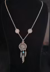 Halsband med drömfångare