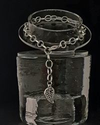 Armband med löv