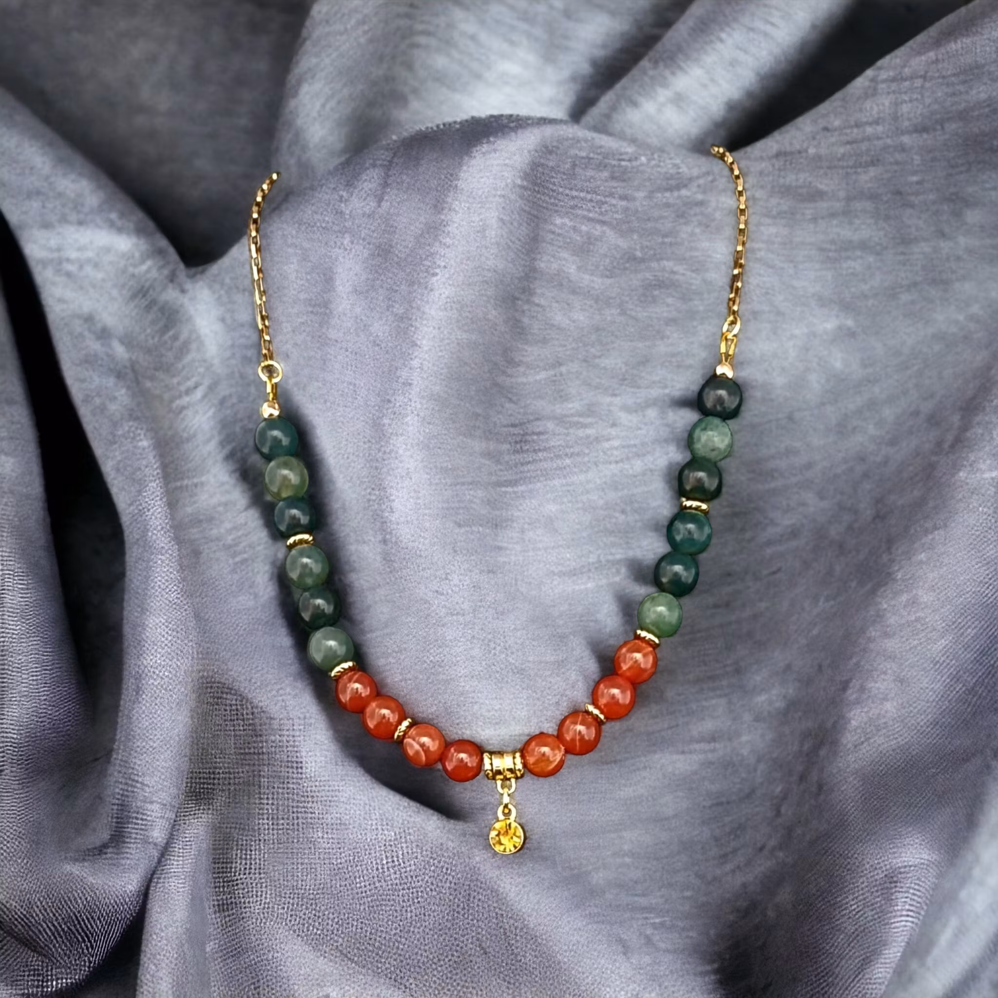 Halsband örhängen set med pärlor - www.bellebi.se