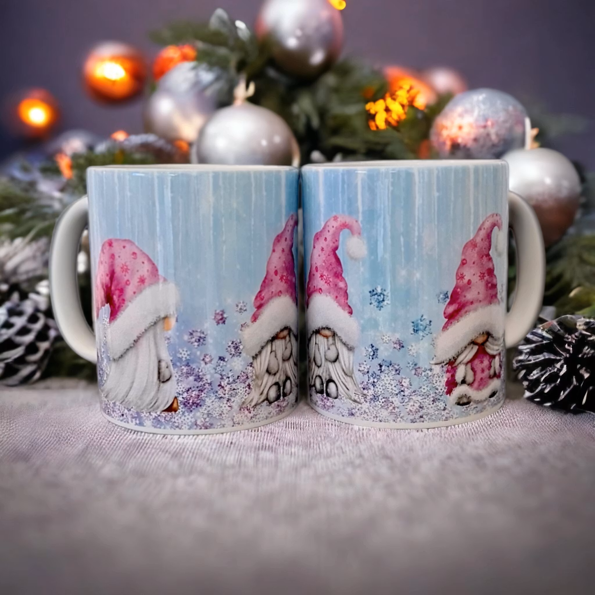 Mugg Jul julmotiv tomte present - www.bellebi.se