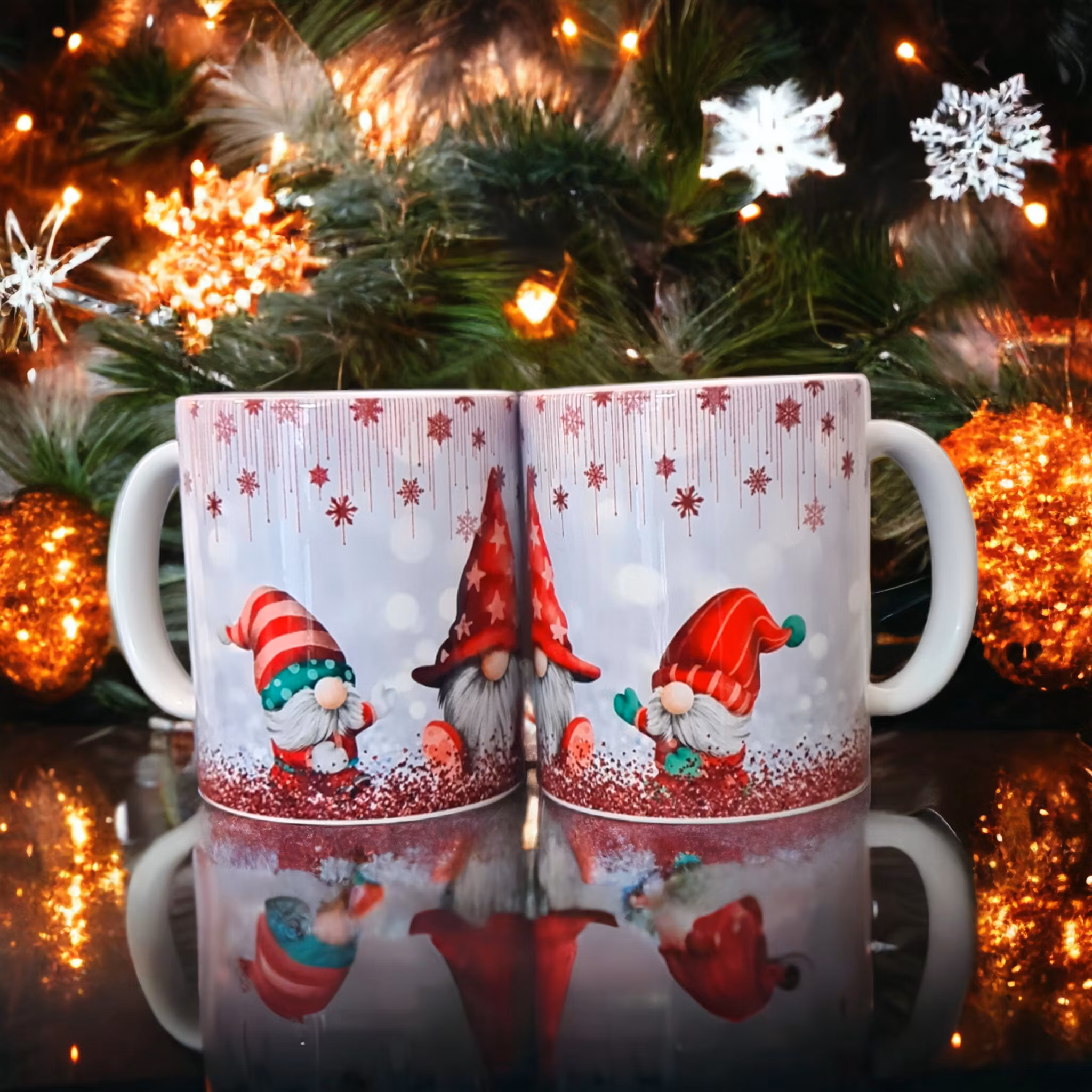Mugg Jul julmotiv tomte present - www.bellebi.se